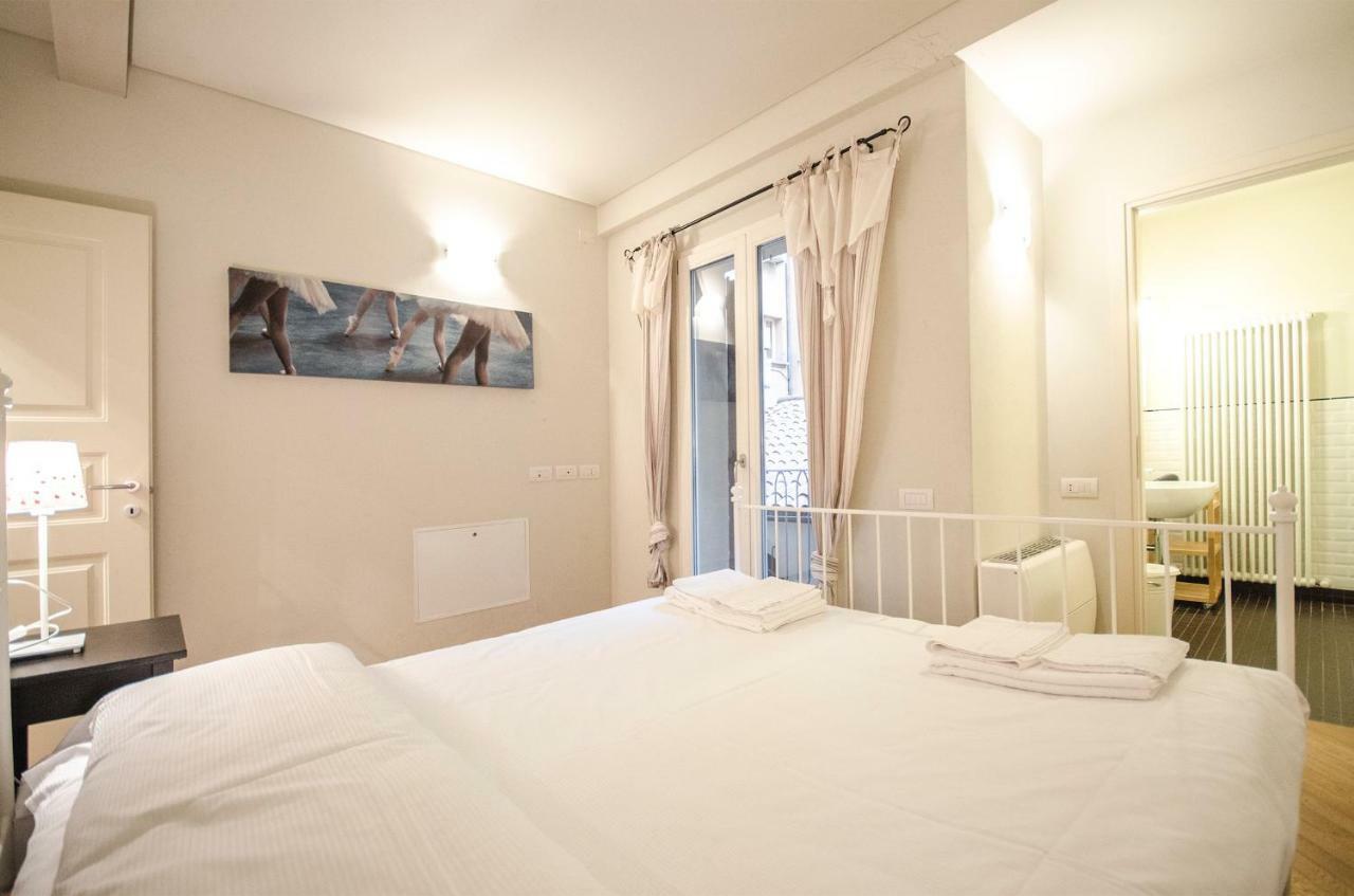 Azeglio Apartment, A Due Passi Da Piazza Maggiore ボローニャ エクステリア 写真