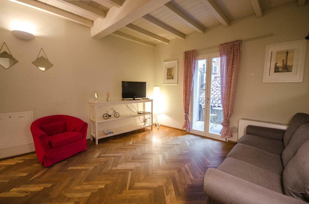 Azeglio Apartment, A Due Passi Da Piazza Maggiore ボローニャ エクステリア 写真