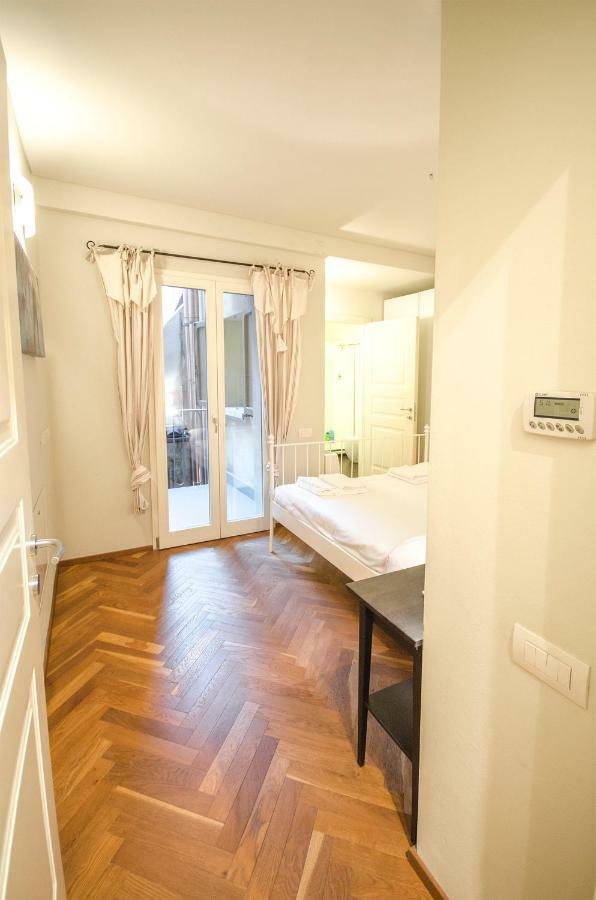 Azeglio Apartment, A Due Passi Da Piazza Maggiore ボローニャ エクステリア 写真