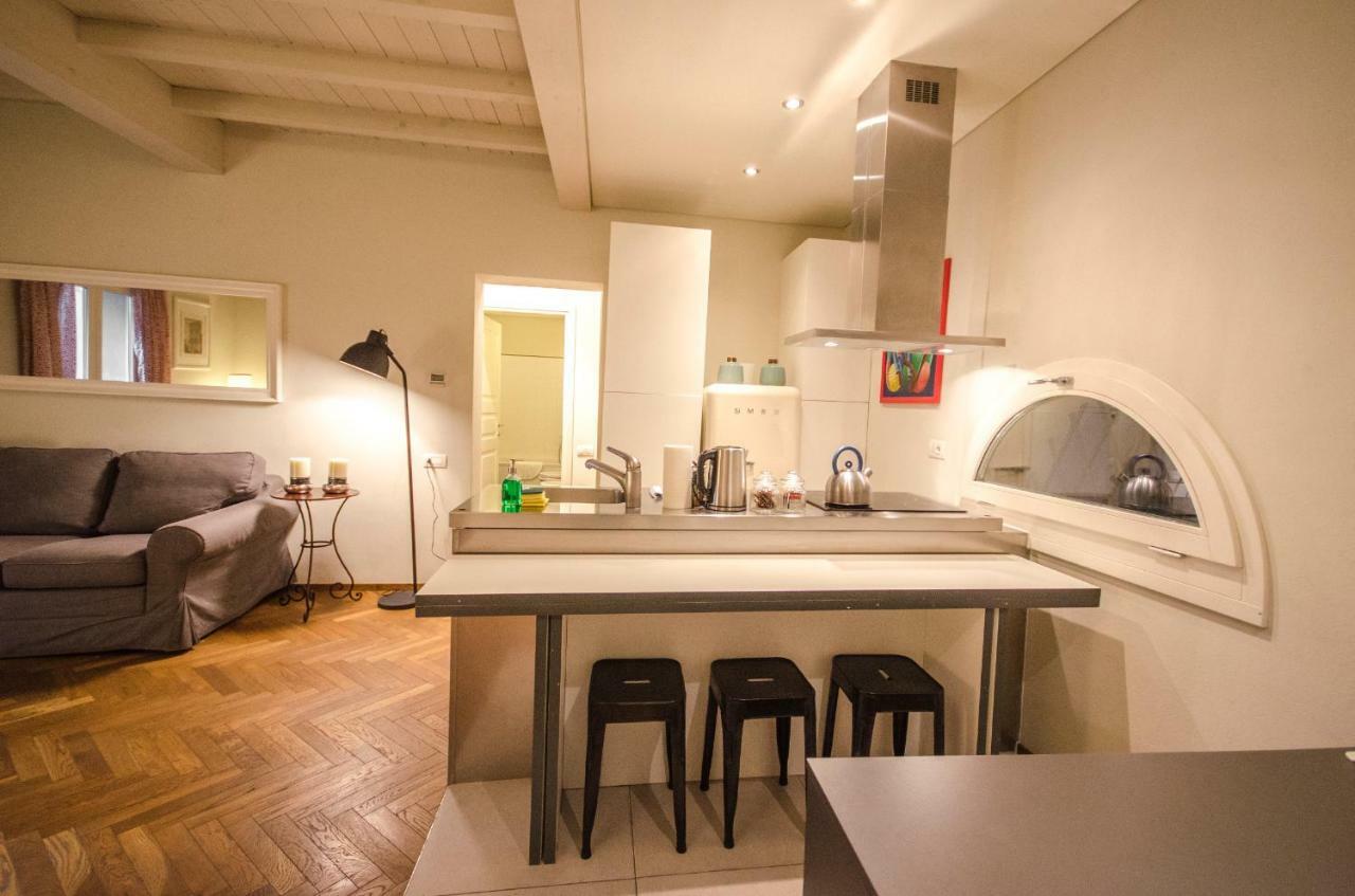 Azeglio Apartment, A Due Passi Da Piazza Maggiore ボローニャ エクステリア 写真