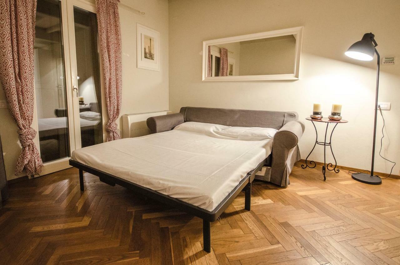 Azeglio Apartment, A Due Passi Da Piazza Maggiore ボローニャ エクステリア 写真